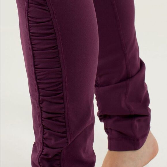 Lululemon City Pulse Pant
Plum / Black / Ziggy Wee August Glo - Picture 3 of 10